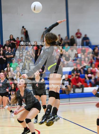 Thumbnail 3 in St. Michael vs. Mogollon (AIA 1A Final) photogallery.