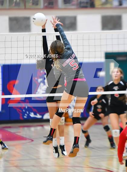 Thumbnail 2 in St. Michael vs. Mogollon (AIA 1A Final) photogallery.