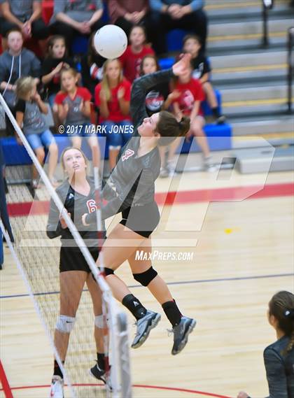 Thumbnail 3 in St. Michael vs. Mogollon (AIA 1A Final) photogallery.