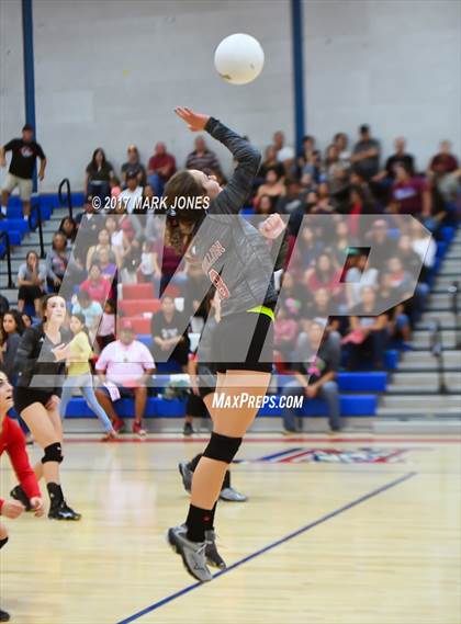 Thumbnail 3 in St. Michael vs. Mogollon (AIA 1A Final) photogallery.