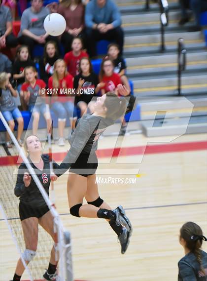 Thumbnail 2 in St. Michael vs. Mogollon (AIA 1A Final) photogallery.