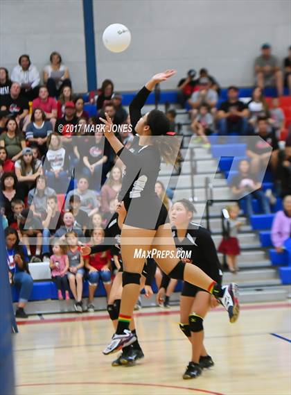 Thumbnail 2 in St. Michael vs. Mogollon (AIA 1A Final) photogallery.