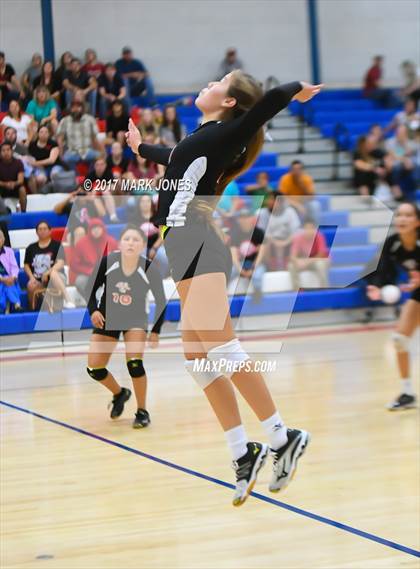 Thumbnail 2 in St. Michael vs. Mogollon (AIA 1A Final) photogallery.