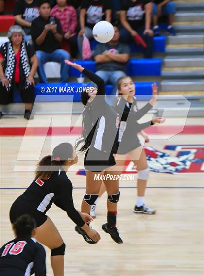 Thumbnail 3 in St. Michael vs. Mogollon (AIA 1A Final) photogallery.