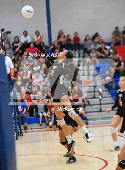 Thumbnail 2 in St. Michael vs. Mogollon (AIA 1A Final) photogallery.