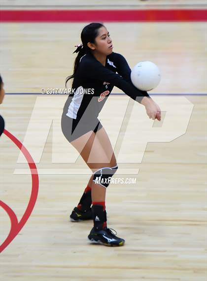 Thumbnail 2 in St. Michael vs. Mogollon (AIA 1A Final) photogallery.