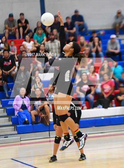 Thumbnail 2 in St. Michael vs. Mogollon (AIA 1A Final) photogallery.