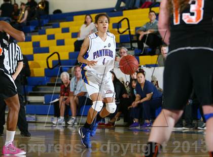 Thumbnail 3 in Presentation vs. Woodside (CIF CCS D2 Final) photogallery.