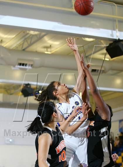 Thumbnail 1 in Presentation vs. Woodside (CIF CCS D2 Final) photogallery.