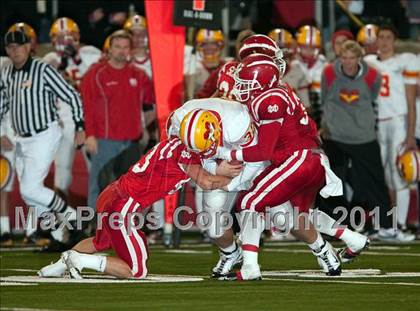 Thumbnail 2 in Mater Dei vs. Mission Viejo (CIF SS Playoffs) photogallery.