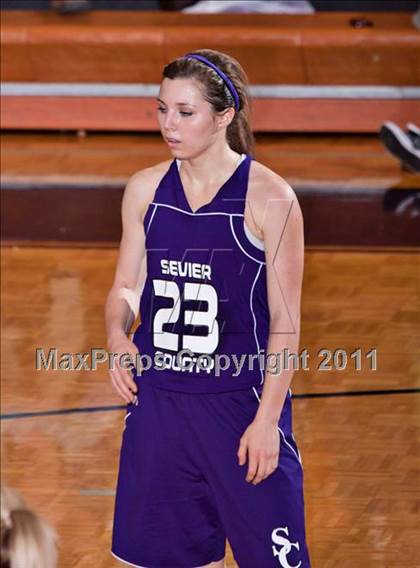 Thumbnail 1 in Sevier County vs Cherokee (D2-AAA playoff) photogallery.