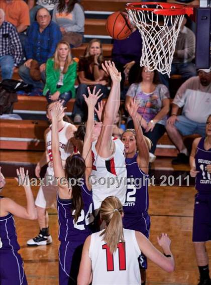 Thumbnail 1 in Sevier County vs Cherokee (D2-AAA playoff) photogallery.