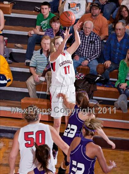Thumbnail 3 in Sevier County vs Cherokee (D2-AAA playoff) photogallery.