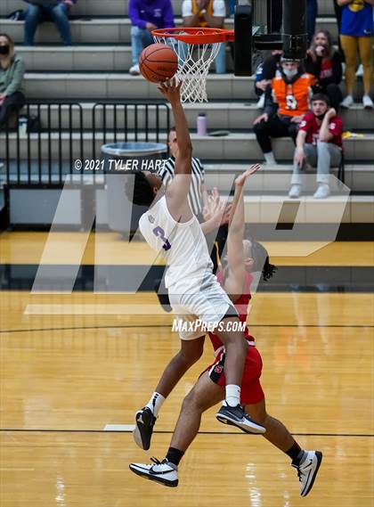 Thumbnail 1 in Terre Haute South Vigo vs. Brownsburg (Sectional Semifinal) photogallery.