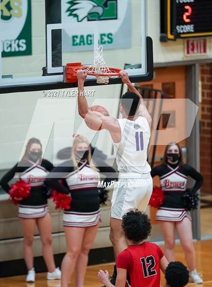 Thumbnail 2 in Terre Haute South Vigo vs. Brownsburg (Sectional Semifinal) photogallery.