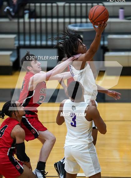 Thumbnail 2 in Terre Haute South Vigo vs. Brownsburg (Sectional Semifinal) photogallery.