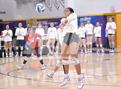 Thumbnail 1 in Marymount vs. Mater Dei (Durango Fall Classic) photogallery.