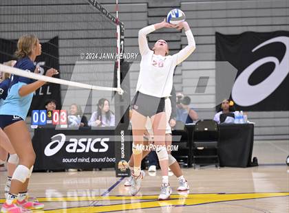 Thumbnail 3 in Marymount vs. Mater Dei (Durango Fall Classic) photogallery.