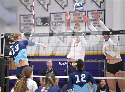Thumbnail 3 in Marymount vs. Mater Dei (Durango Fall Classic) photogallery.