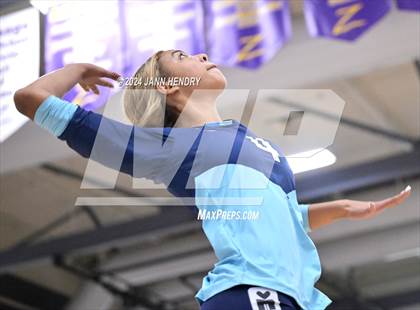 Thumbnail 3 in Marymount vs. Mater Dei (Durango Fall Classic) photogallery.