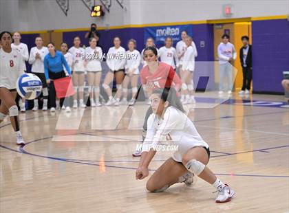 Thumbnail 3 in Marymount vs. Mater Dei (Durango Fall Classic) photogallery.
