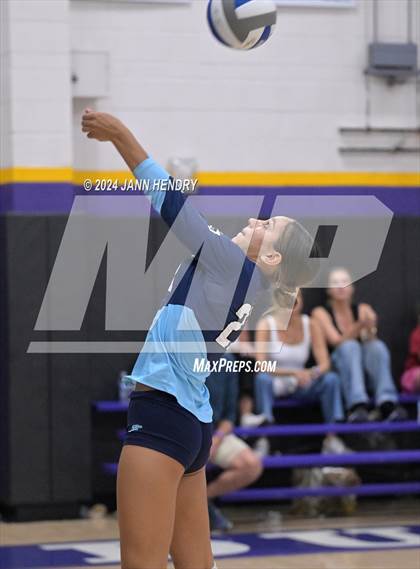 Thumbnail 3 in Marymount vs. Mater Dei (Durango Fall Classic) photogallery.