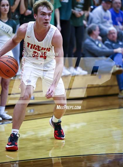 Thumbnail 1 in Westfield vs Fishers (IHSAA 4A Round 1 Sectional) photogallery.