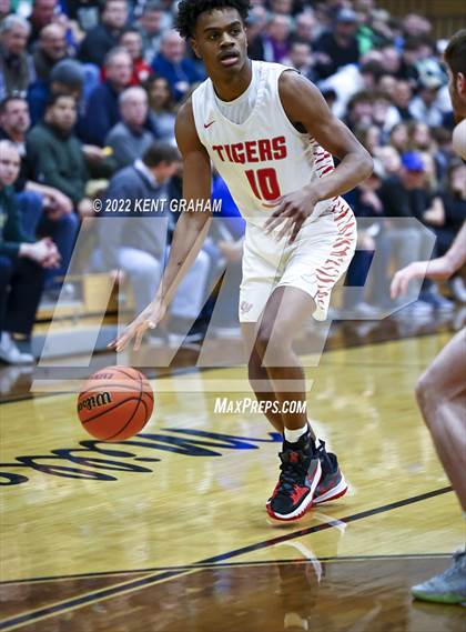 Thumbnail 2 in Westfield vs Fishers (IHSAA 4A Round 1 Sectional) photogallery.
