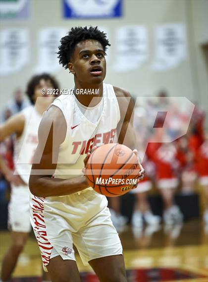Thumbnail 1 in Westfield vs Fishers (IHSAA 4A Round 1 Sectional) photogallery.