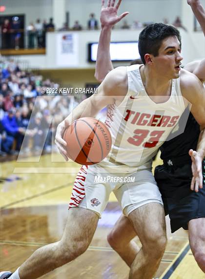 Thumbnail 3 in Westfield vs Fishers (IHSAA 4A Round 1 Sectional) photogallery.