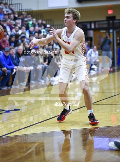 Thumbnail 2 in Westfield vs Fishers (IHSAA 4A Round 1 Sectional) photogallery.