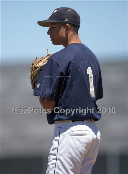 Thumbnail 3 in Elk Grove vs. Pleasant Grove (CIF SJS D1 Playoffs) photogallery.