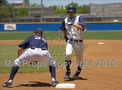Thumbnail 3 in Elk Grove vs. Pleasant Grove (CIF SJS D1 Playoffs) photogallery.