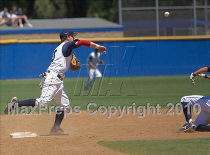 Thumbnail 2 in Elk Grove vs. Pleasant Grove (CIF SJS D1 Playoffs) photogallery.