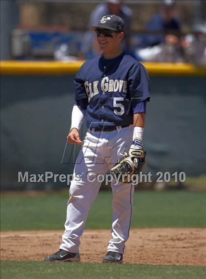 Thumbnail 1 in Elk Grove vs. Pleasant Grove (CIF SJS D1 Playoffs) photogallery.