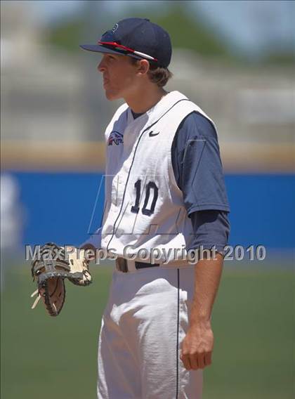Thumbnail 1 in Elk Grove vs. Pleasant Grove (CIF SJS D1 Playoffs) photogallery.