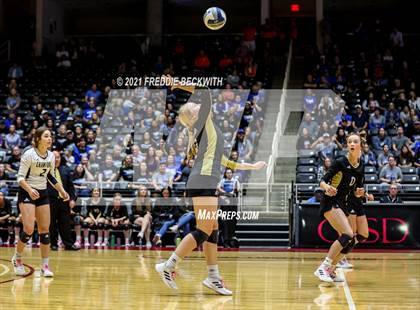 Thumbnail 2 in Beckville vs. Crawford (UIL Volleyball 2A Semi-Finals)  photogallery.