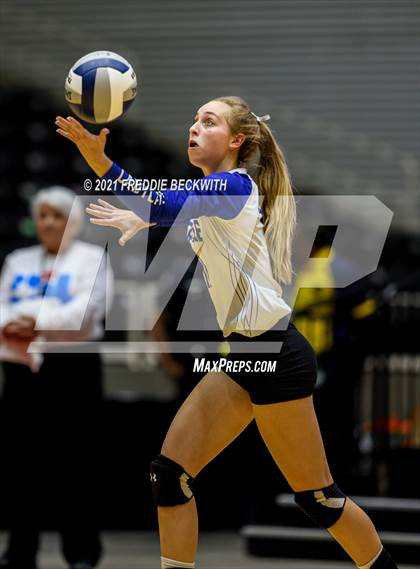 Thumbnail 3 in Beckville vs. Crawford (UIL Volleyball 2A Semi-Finals)  photogallery.