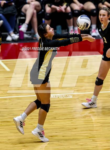 Thumbnail 3 in Beckville vs. Crawford (UIL Volleyball 2A Semi-Finals)  photogallery.