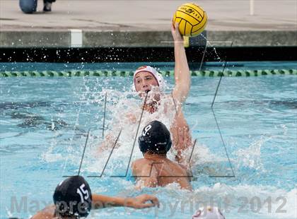 Thumbnail 2 in King [Dr. Martin Luther] vs. La Canada (CIF SS D3 Final) photogallery.