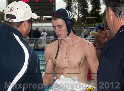Thumbnail 3 in King [Dr. Martin Luther] vs. La Canada (CIF SS D3 Final) photogallery.