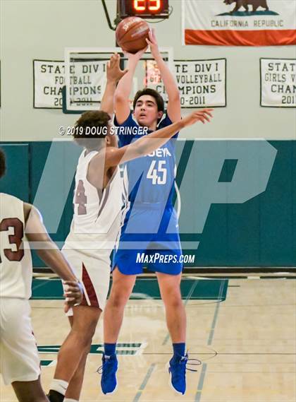 Thumbnail 2 in The Nueva School vs. Eastside College Prep (CIF-CCS D5 Boys Championship) photogallery.