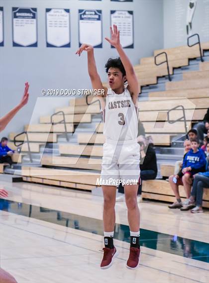 Thumbnail 3 in The Nueva School vs. Eastside College Prep (CIF-CCS D5 Boys Championship) photogallery.