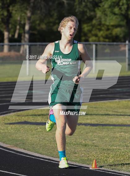 Thumbnail 3 in SCHSL 3A Regional Track Meet  (Track Events) photogallery.