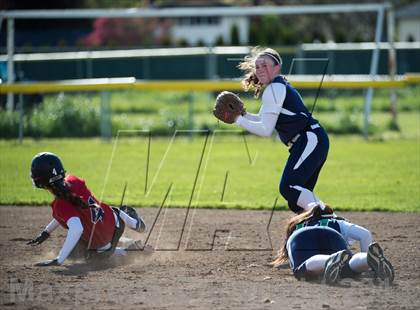 Thumbnail 3 in Thurston @ Sheldon photogallery.
