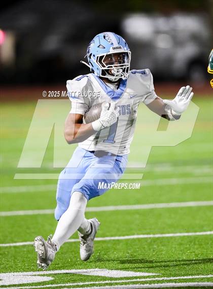 Thumbnail 1 in Saugus @ Canyon photogallery.