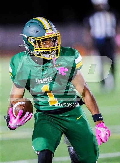 Thumbnail 1 in Saugus @ Canyon photogallery.