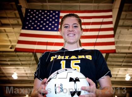 Thumbnail 2 in St. Anthony's (Preseason Early Contenders Soccer Photo Shoot) photogallery.
