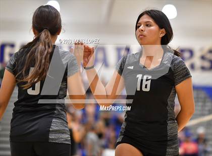 Thumbnail 3 in Baldwin Park @ Charter Oak photogallery.
