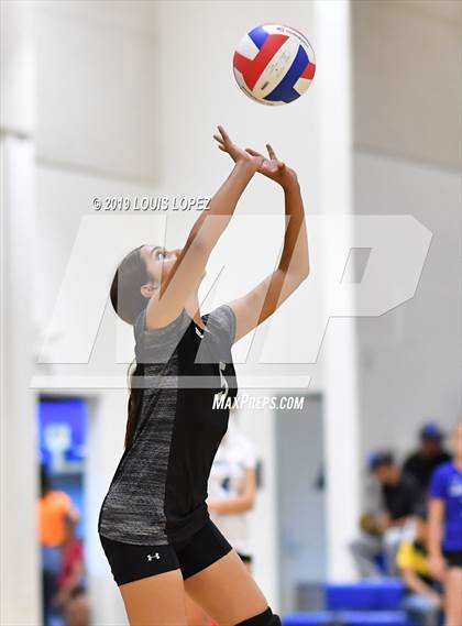 Thumbnail 2 in Baldwin Park @ Charter Oak photogallery.